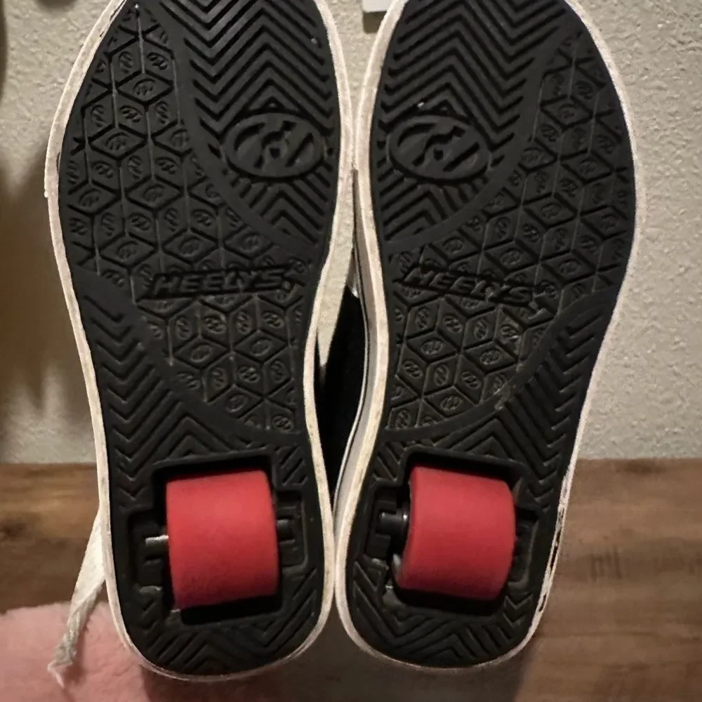 HEELYS Pro Wheeled Black Heel Boy Sneaker Size 13c